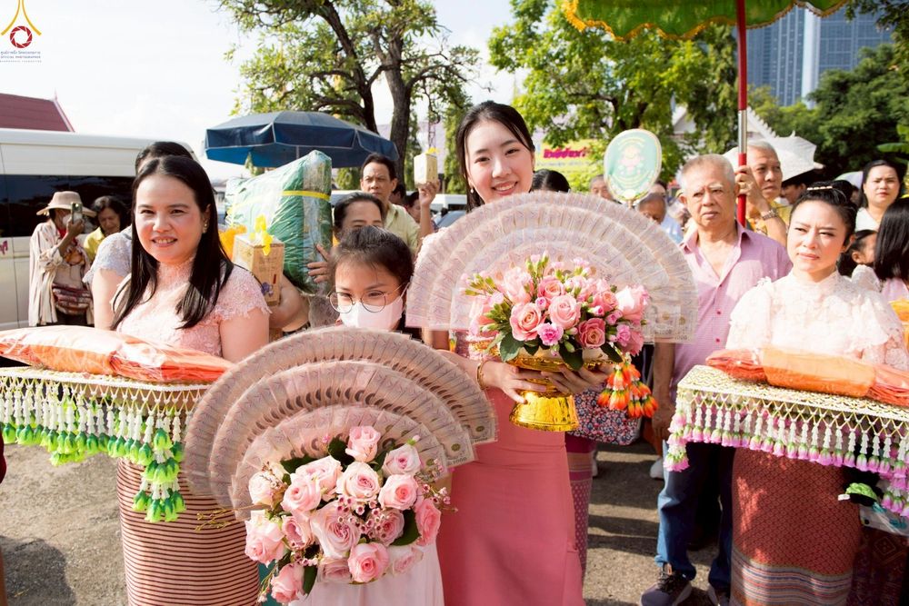 ภาพ No.262826:วันที่ 12 ตุลาคม พ.ศ. 2568 พิธีทอดกฐินสามัคคีทั่วไทย 30,000 วัด โดยคณะศิษยานุศิษย์ บูชาธรรม 81 ปี หลวงพ่อธัมมชโย ณ วัดแคนอก ต.บางกระสอ อ.เมืองนนทบุรี จ.นนทบุรี