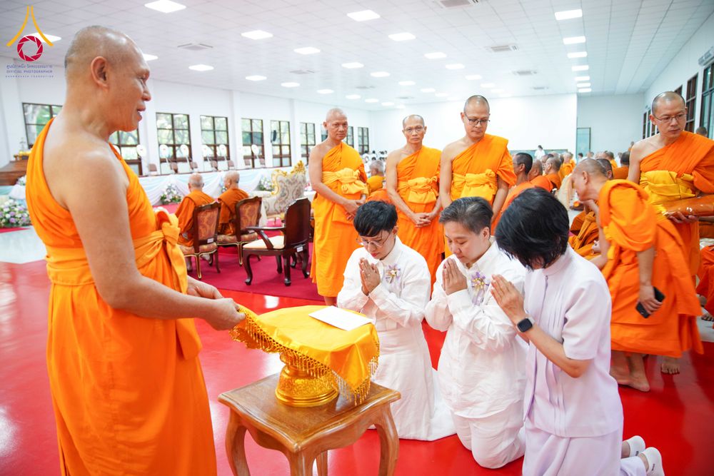 ภาพ No.315094:วันจันทร์ที่ 23 มีนาคม พ.ศ. 2569 พิธีบำเพ็ญกุศล คุณพ่อณรงค์ จินตมากุล  สิริอายุ 99 ปี 11 เดือน โยมบิดา พระครูปลัดรัตนวีรวัฒน์ (รังสฤษดิ์ อิทฺธิจินตโก) ที่ปรึกษาเจ้าคณะจังหวัดปทุมธานี เจ้าอาวาสวัดพระธรรมกาย  ณ ห้องปลูกศรัทธา 2 วัดพระธรรมกาย ปทุมธานี