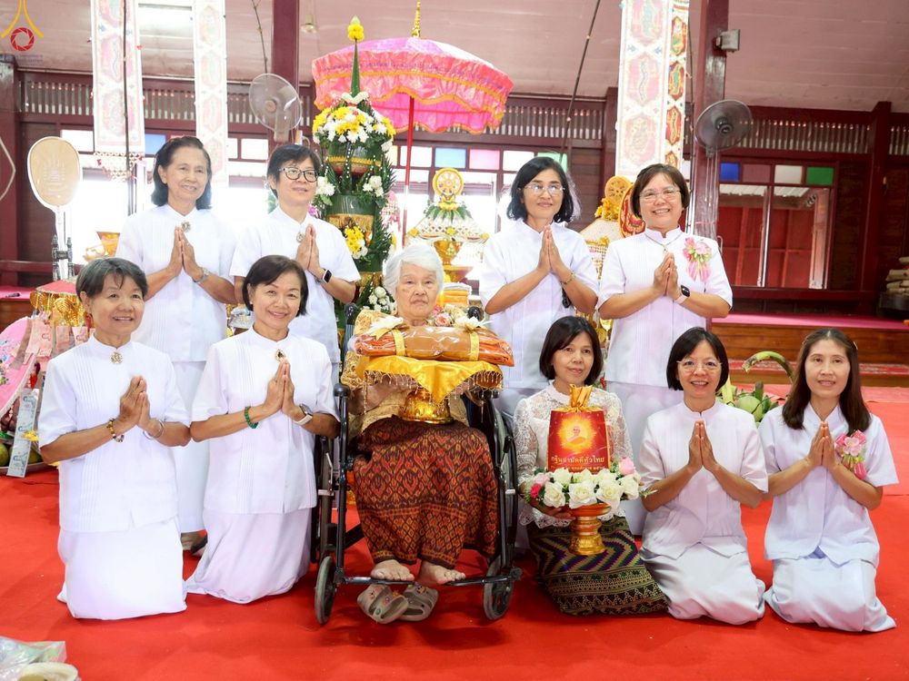 ภาพ No.254537:วันที่ 12 ตุลาคม พ.ศ. 2568 พิธีทอดกฐินสามัคคีทั่วไทย 30,000 วัด โดยคณะศิษยานุศิษย์ บูชาธรรม 81 ปี หลวงพ่อธัมมชโย ณ วัดนาคูโมทนามัยปุญญาราม ตำบลบางพระ อำเภอเมืองฉะเชิงเทรา จังหวัดฉะเชิงเทรา