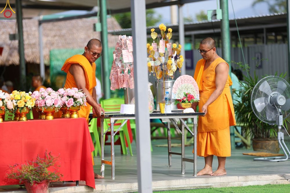 ภาพ No.84833:พิธีทอดผ้าป่าสามัคคีกันสาดคุ้มภัย และกำแพงแก้วเพื่อปกป้องภัยอันตราย จากความไม่สงบในพื้นที่ ณ ศูนย์ปฏิบัติธรรมและอบรมเยาวชนเมืองยะลา  ถนนเวฬุวัน ซอยเศรษฐี วันเสาร์ ที่ ๒๙ กรกฎาคม พ.ศ. ๒๕๖๖