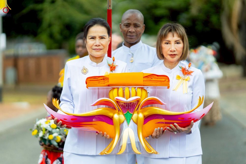 ภาพ No.255126:วันที่ 12 ตุลาคม พ.ศ. 2568 พิธีทอดกฐินสามัคคีสร้างทุกสิ่ง วัดพระธรรมกายโจฮันเนสเบิร์ก  ประเทศสาธารณรัฐแอฟริกาใต้