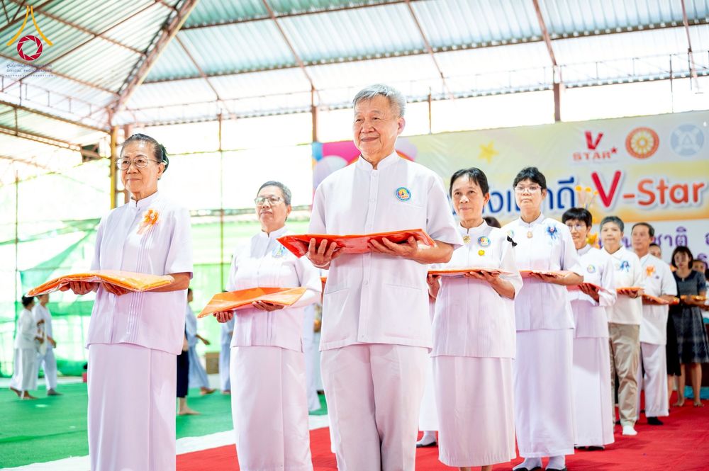 ภาพ No.265952:วันพุธที่ 5 พฤศจิกายน พ.ศ. 2568 (วันพระ ขึ้น 15 ค่ำ เดือน 12) พิธีทอดกฐิน ณ พุทธอุทยานนานาชาติ  อ.โพนพิสิย จ.หนองคาย