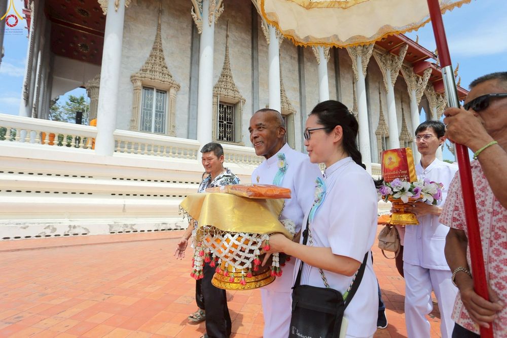 ภาพ No.253420:วันที่ 12 ตุลาคม พ.ศ. 2568 พิธีทอดกฐินสามัคคีทั่วไทย 30,000 วัด โดยคณะศิษยานุศิษย์ บูชาธรรม 81 ปี หลวงพ่อธัมมชโย ณ วัดสนามพราหมณ์  อ.เมือง จ.เพชรบุรี