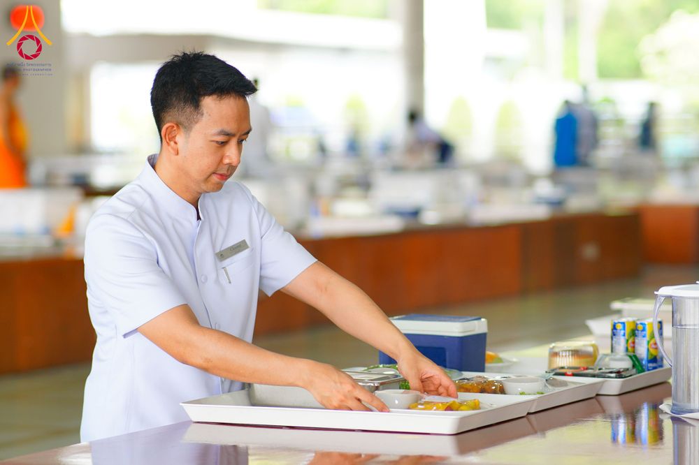 ภาพ No.316410:วันเสาร์ที่ 21 มีนาคม พ.ศ.2569 พิธีถวายภัตตาหารเมนูสวรรค์ เพื่อการบรรลุธรรม ณ หอฉันคุณยายอาจารย์ฯ วัดพระธรรมกาย