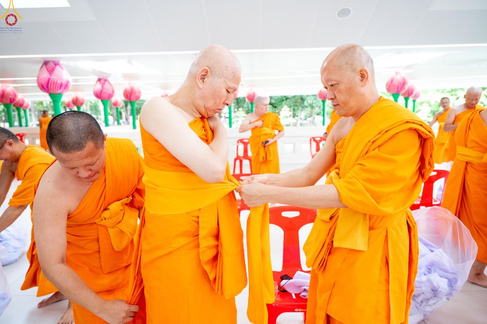 ภาพ No.338839:วันที่ 11 กรกฎาคม พศ.2569 พิธีบรรพชาอุปสมบท โครงการอุปสมบทหมู่ธรรมทายาทนานาชาติ  IDOP รุ่นที่ 21 (ภาษาจีน)  จากประเทศจีน มาเลเซีย สิงคโปร์ และไต้หวัน , โครงการบรรพชาสามเณรโรงเรียนนานาชาติ รุ่นที่ 15