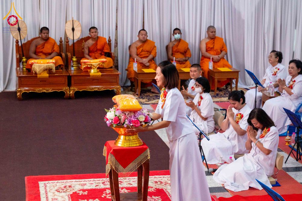 ภาพ No.304401:วันที่ 27 มกราคม พ.ศ. 2569 พิธีทอดผ้าป่าทำนุบำรุงศาสนสถาน ณ วัดบางไผ่นารถ ต.บางไทรป่า อ.บางเลน จ.นครปฐม ในโครงการธรรมยาตรา กตัญญูบูชา มหาปูชนียาจารย์ พระมงคลเทพมุนี(สด จนฺทสโร) พระผู้ปราบมาร อนุสรณ์สถาน 7 แห่ง ปีที่ 14