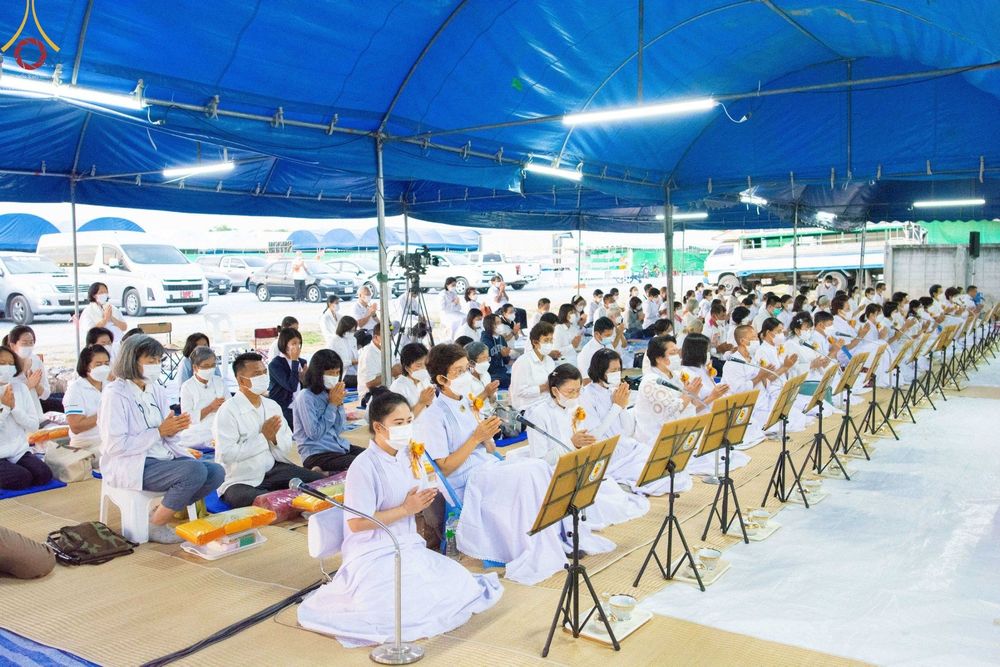ภาพ No.74078:พิธีถวายภัตตาหารเป็นสังฆทาน แด่คณะพระธรรมยาตราฯ ในโครงการธรรมยาตรากตัญญูบูชา มหาปูชนียาจารย์ พระมงคลเทพมุนี(สด จนฺทสโร) พระผู้ปราบมาร อนุสรณ์สถาน 7 แห่ง ปีที่ 11 วันที่ 25 มกราคม พ.ศ. 2566