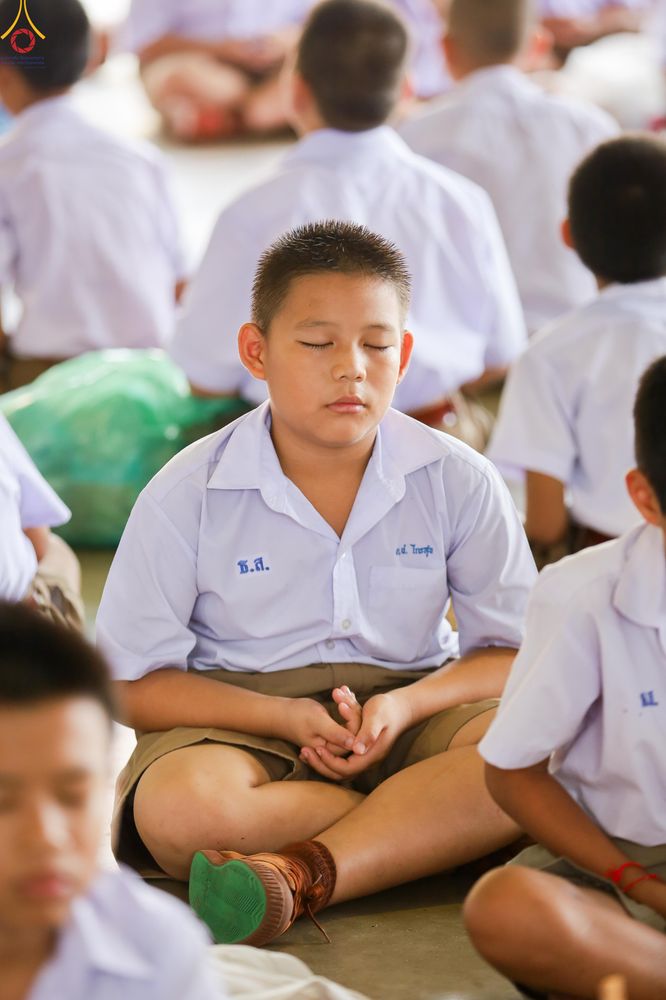 ภาพ No.333635:วันพฤหัสบดี ที่ 11 มิถุนายน พ.ศ.2569 โครงการตักบาตรปลื้มใจ" เนื่องในวันไหว้ครู  ณ โรงเรียนธนสิทธิ์อนุสรณ์ อ.บางพลี จ.สมุทรปราการ