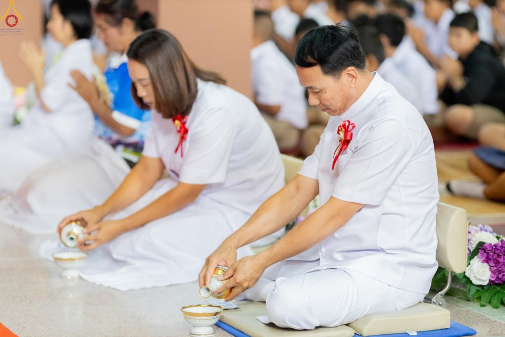 ภาพ No.288557:วันที่ 5 มกราคม พ.ศ. 2569 พิธีทอดผ้าป่าทำนุบำรุงศาสนสถาน ณ วัดอัมพวัน ต.สองพี่น้อง อ.สองพี่น้อง จ.สุพรรณบุรี ในโครงการธรรมยาตรา กตัญญูบูชา มหาปูชนียาจารย์ พระมงคลเทพมุนี(สด จนฺทสโร) พระผู้ปราบมาร อนุสรณ์สถาน 7 แห่ง ปีที่ 14