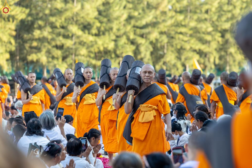 ภาพ No.290529:วันที่ 7 มกราคม พ.ศ. 2569 พิธีต้อนรับพระธรรมยาตรา ณ อนุสรณ์สถานลำดับที่ 2  สถานที่ตั้งมโนปณิธานบวชตลอดชีวิต อนุสรณ์สถานคลองบางนางแท่น (ภาพชุดที่ 2) อ.สามพราน จ.นครปฐม ในโครงการธรรมยาตรา กตัญญูบูชา มหาปูชนียาจารย์ พระมงคลเทพมุนี(สด จนฺทสโร) พระผู้ปราบมาร 