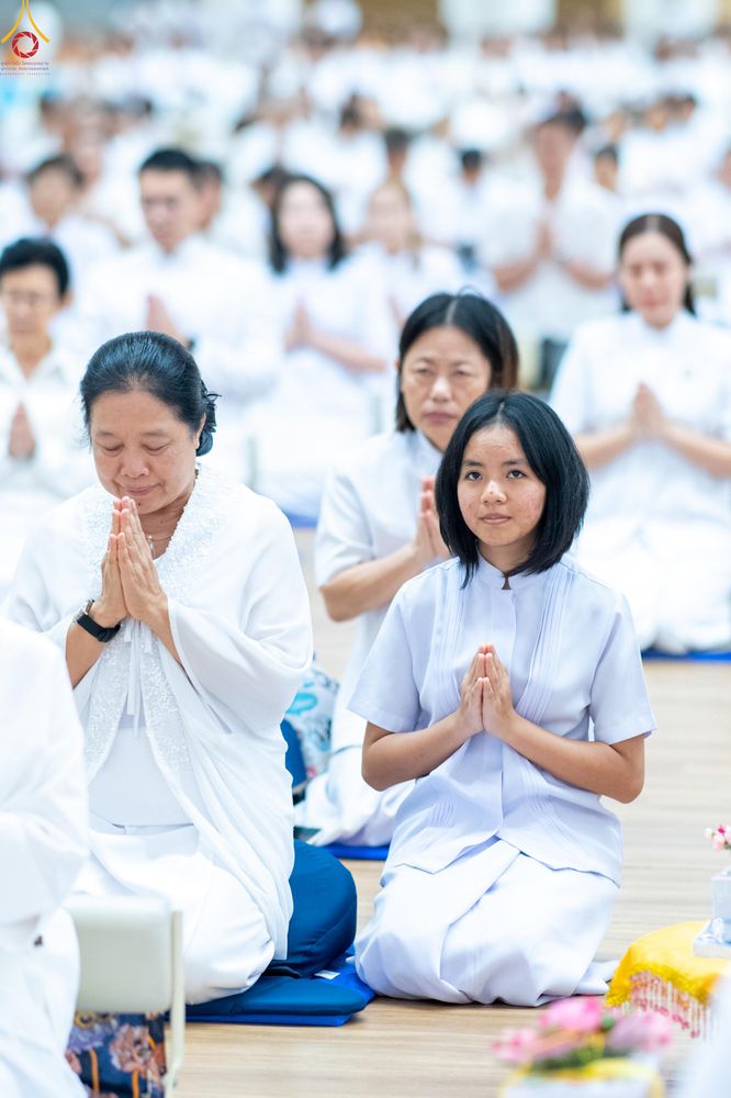 ภาพ No.329053:วันอาทิตย์ที่ 17 พฤษภาคม พ.ศ.2569 พิธีร่วมบุญการศึกษาพระภิกษุสามเณร (หนังสือบาลี นักธรรม ทางก้าวหน้า World-Pec) ณ ห้องแก้วสารพัดนึก 2 วัดพระธรรมกาย