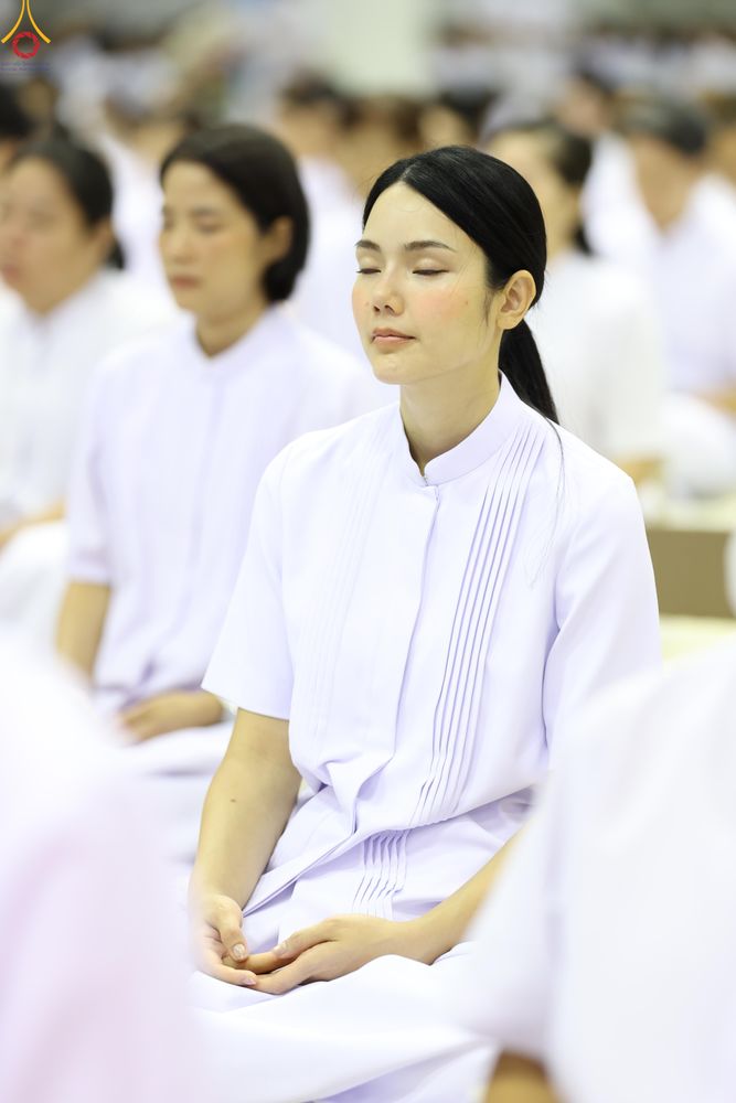 ภาพ No.337836:วันอาทิตย์ต้นเดือน 5 กรกฎาคม พ.ศ.2569 พิธีบูชาข้าวพระ ณ สภาธรรมกายสากล วัดพระธรรมกาย