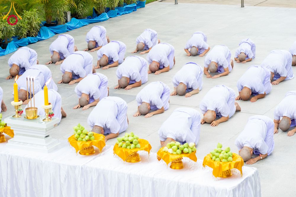 ภาพ No.286493:วันเสาร์ที่ 12 กรกฏาคม พ.ศ.2568 พิธีบรรพชาอุปสมบท  โครงการบรรพชาอุปสมบทหมู่ ธรรมทายาทนานาชาติ(ภาคภาษาจีน), โครงการบรรพชาสามเณร โรงเรียนนานาชาติ รุ่นที 14