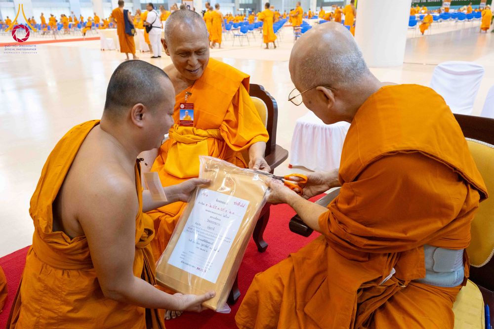 ภาพ No.309460:วันที่ 12 กุมภาพันธ์ พ.ศ. 2569 การสอบบาลีสนามหลวง ประจำปี 2569 ประโยค 1-2, ป.ธ.3/ ประโยค บ.ศ.1-2, บ.ศ.3 ณ สนามสอบประจำจังหวัดปทุมธานี แห่งที่ 2  วัดพระธรรมกาย อ.คลองหลวง จ.ปทุมธานี