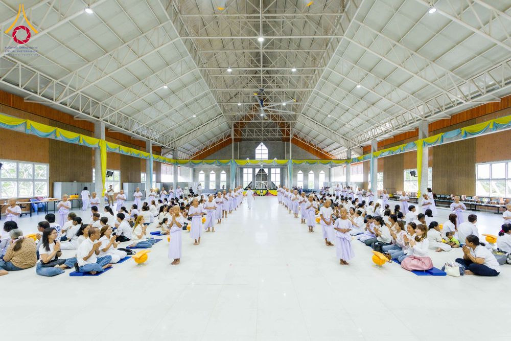 ภาพ No.317538:วันอาทิตย์ ที่ 29 มีนาคม พ.ศ.2569  พิธีปลงผม , พิธีขอขมามอบบาตรและผ้าไตร , พิธีบรรพชา ณ ศูนย์ปฏิบัติธรรมสมุทรปราการ จำนวน 42 รูป