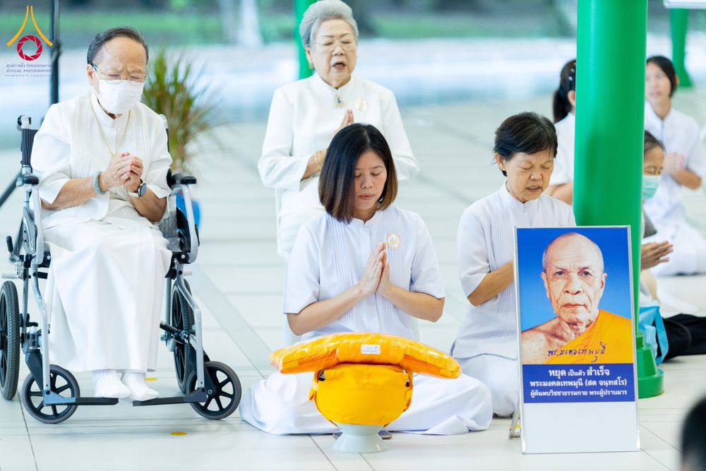 ภาพ No.286522:วันเสาร์ที่ 12 กรกฏาคม พ.ศ.2568 พิธีบรรพชาอุปสมบท  โครงการบรรพชาอุปสมบทหมู่ ธรรมทายาทนานาชาติ(ภาคภาษาจีน), โครงการบรรพชาสามเณร โรงเรียนนานาชาติ รุ่นที 14