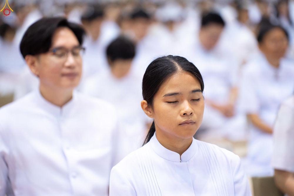 ภาพ No.337865:วันอาทิตย์ต้นเดือน 5 กรกฎาคม พ.ศ.2569 พิธีบูชาข้าวพระ ณ สภาธรรมกายสากล วัดพระธรรมกาย