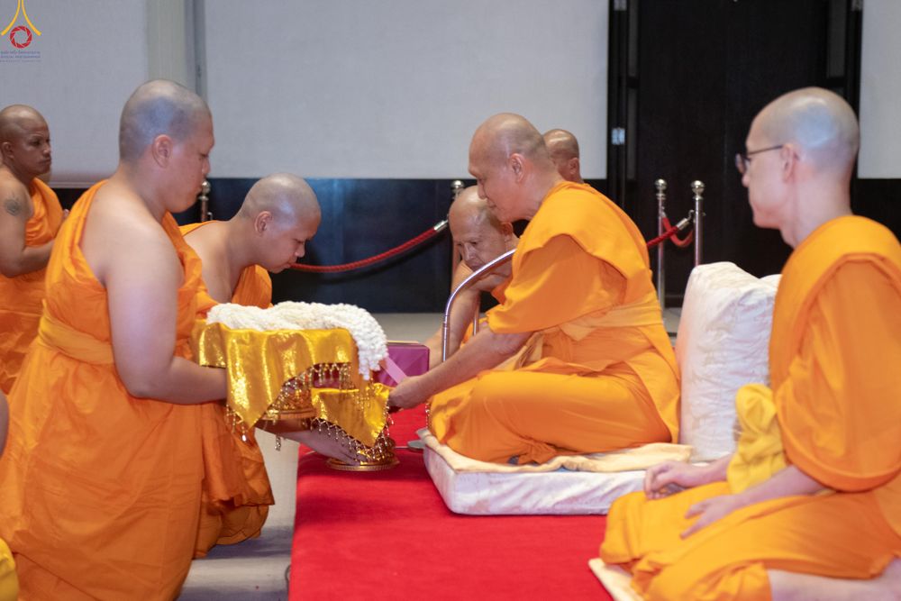 ภาพ No.335426:วันเสาร์ที่ 13 มิถุนายน พ.ศ.2569 พิธีขอบรรพชา , พิธีขอสรณคมน์และศีล , พิธีถวายบาตร , พิธีอุปสมบท โครงการอุปสมบทหมู่ผู้บริหาร รุ่นที่ 16 , โครงการอุปสมบทหมู่ธรรมทายาท  ระดับอุดมศึกษา รุ่นที่ 53 (ภาคฤดูฝน) ณ โบสถ์พระไตรปิฏก วัดพระธรรมกาย