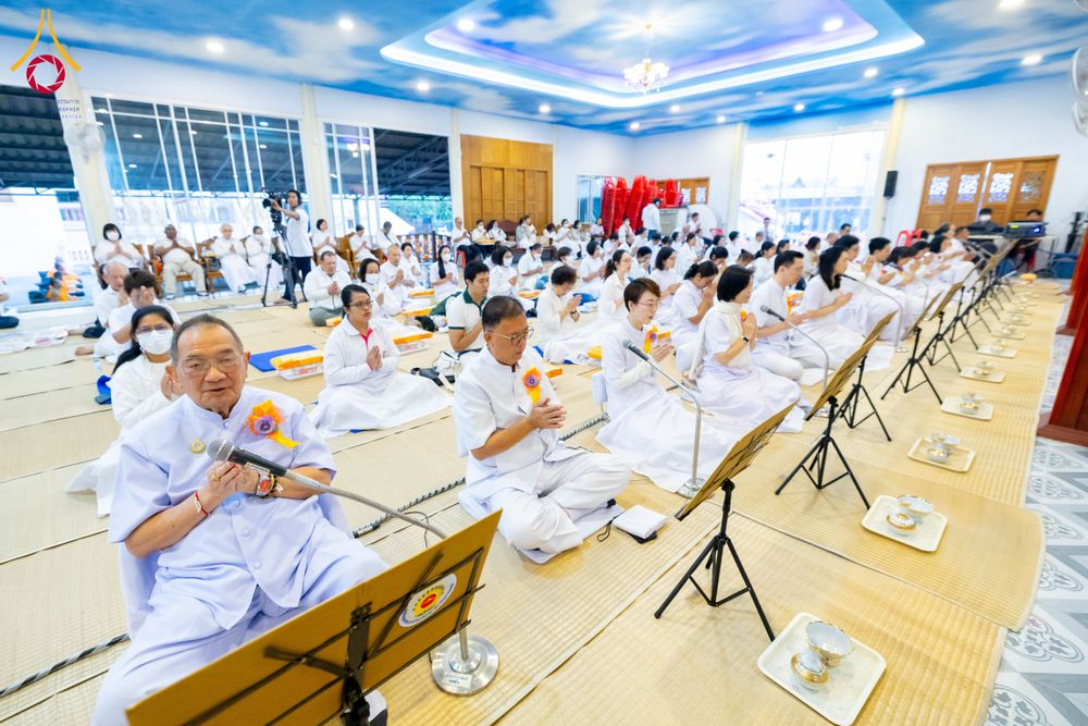 ภาพ No.294839:วันที่ 15 มกราคม พ.ศ. 2569 พิธีถวายภัตตาหารเป็นสังฆทาน แด่พระธรรมยาตรา ณ วัดโบสถ์บน ต.บางคูเวียง จ.นนทบุรี อนุสรณ์สถานลำดับที่ 4 สถานที่เกิดด้วยกายธรรม ในโครงการธรรมยาตรา กตัญญูบูชา มหาปูชนียาจารย์ พระมงคลเทพมุนี(สด จนฺทสโร) พระผู้ปราบมาร อนุสรณ์สถาน 7 แ