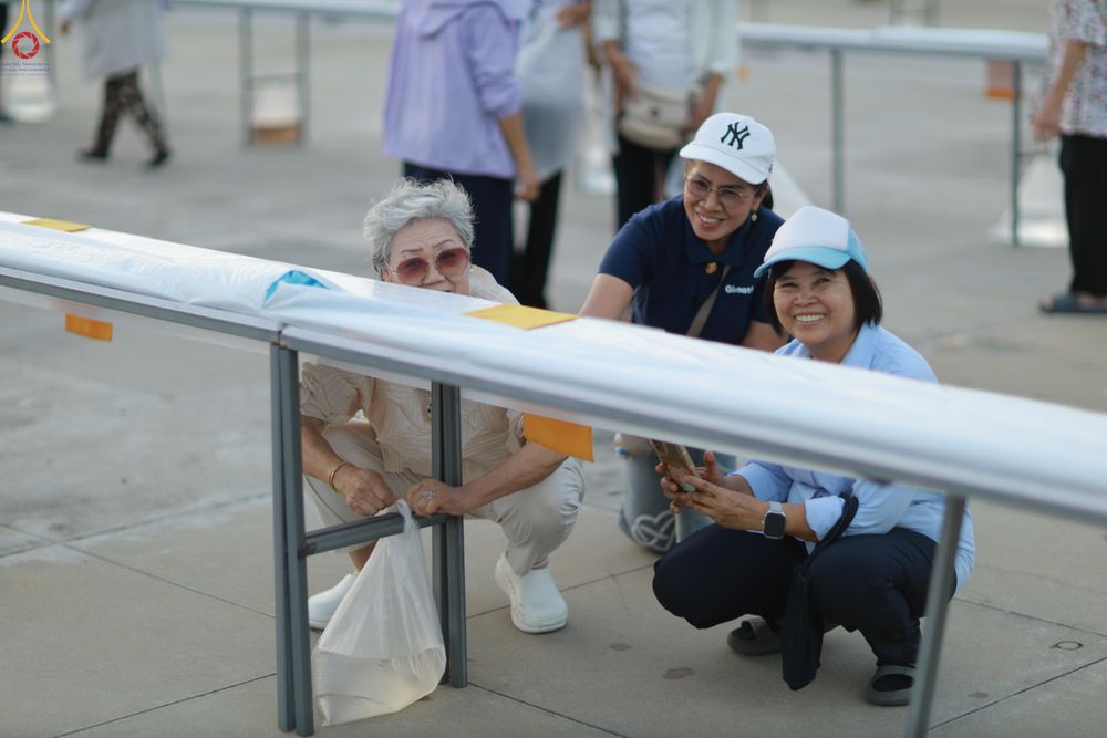 ภาพ No.320440:วันที่ 9 เมษายน พ.ศ.2569 การเตรียมงาน มัดถุงน้ำ ถ่วงขาโต๊ะไทยธรรม เพื่องานถวายมหาสังฆทาน 40,000 กว่าวัดทั่วประเทศ วันคุ้มครองโลก 22 เมษายน พ.ศ.2569 วัดพระธรรมกาย