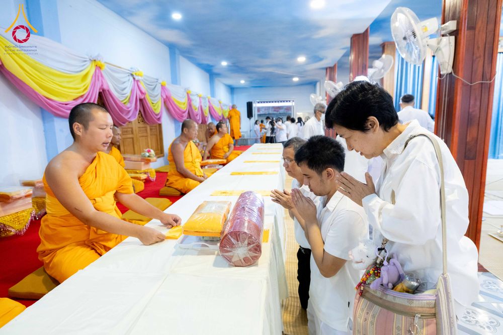 ภาพ No.295567:วันที่ 16 มกราคม พ.ศ. 2569 พิธีถวายภัตตาหารเป็นสังฆทาน แด่พระธรรมยาตรา ณ วัดโบสถ์บน ต.บางคูเวียง จ.นนทบุรี อนุสรณ์สถานลำดับที่ 4 สถานที่เกิดด้วยกายธรรม ในโครงการธรรมยาตรา กตัญญูบูชา มหาปูชนียาจารย์ พระมงคลเทพมุนี(สด จนฺทสโร) พระผู้ปราบมาร อนุสรณ์สถาน 7 แ