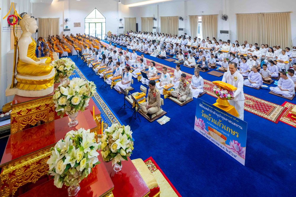 ภาพ No.304930:วันที่ 28 มกราคม พ.ศ. 2569 พิธีทอดผ้าป่าทำนุบำรุงศาสนสถาน ณ วัดบัวแก้วเกษร อ.ลาดหลุมแก้ว จ.ปทุมธานี ในโครงการธรรมยาตรา กตัญญูบูชา มหาปูชนียาจารย์ พระมงคลเทพมุนี(สด จนฺทสโร) พระผู้ปราบมาร อนุสรณ์สถาน 7 แห่ง ปีที่ 14