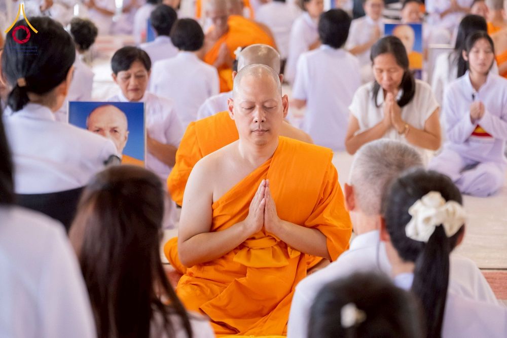 ภาพ No.277792:วันเสาร์ที่ 6 ธันวาคม พ.ศ. 2568 พิธีบรรพชาอุปสมบทและพิธีถวายบาตร โครงการอุปสมบทบูชาธรรมมหาปูชนียาจารย์ ประจำปี พ.ศ.2568 โครงการบวชพระนานาชาติ AEC และ WAB รุ่น CEO (นักบริหาร) รุ่นที่ 5 ณ มหาธรรมกายเจดีย์ วัดพระธรรมกาย