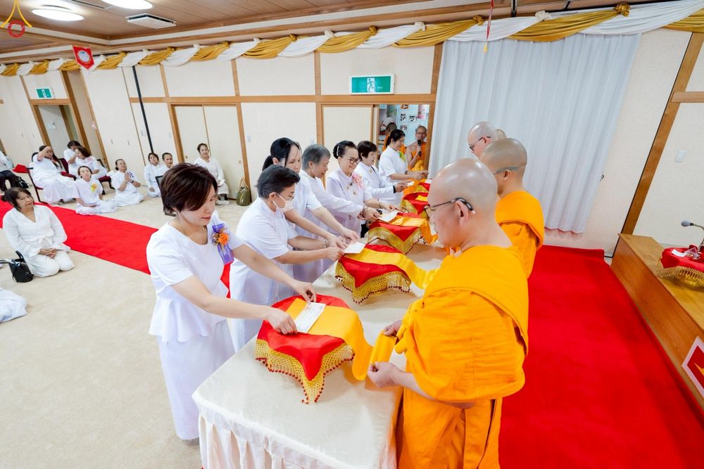 ภาพ No.261829:วันที่ 17 ตุลาคม พ.ศ. 2568 พิธีทอดกฐินวัดพระธรรมกายนางาโน่ ประเทศญี่ปุ่น  "เชื่อมสายบุญพระผู้ปราบมาร" บูชาธรรม 141 ปี พระมงคลเทพมุนี (สด จนฺทสโร)