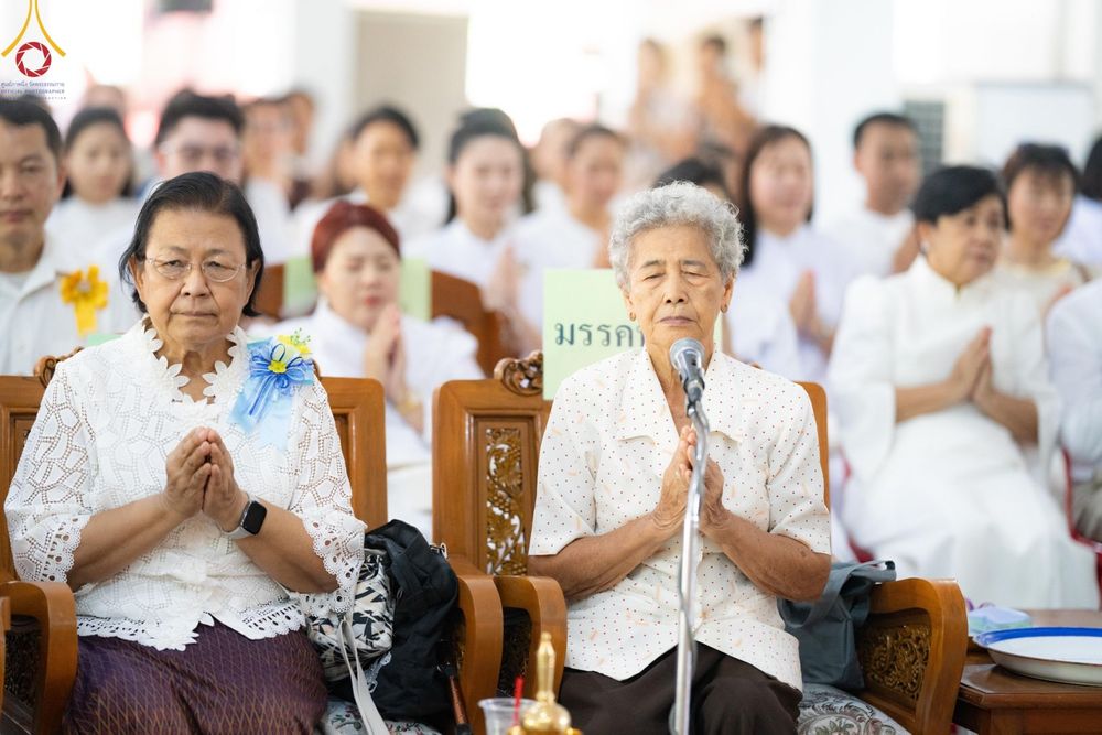 ภาพ No.162772:โครงการกฐินสามัคคีทั่วไทย 30,000 วัด บูชาธรรม 80 ปี หลวงพ่อธัมมชโย โดย คณะศิษยานุศิษย์วัดพระธรรมกาย ณ วัดโบสถ์บน จ.นนทบุรี วันที่ 19 ตุลาคม พ.ศ. 2567