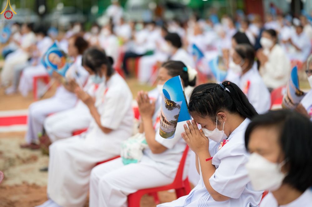 ภาพ No.84419:พิธีทอดผ้าป่า พิธีอัญเชิญปฐมรัตนปฐวี และพิธีตอกเสาเข็มต้นสุดท้าย เพื่อสถาปนาอาคาร 80 ปี หลวงพ่อธัมมชโย ณ ศูนย์ปฏิบัติธรรมวิหารแดง ตำบลเจริญธรรม อำเภอวิหารแดง จ.สระบุรี  วันที่ 23 กรกฎาคม พ.ศ. 2566