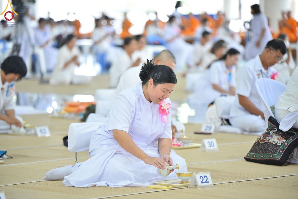 ภาพ No.158875:พิธีบุพเปตพลี ครั้งที่ 156 ร่วมอุทิศบุญแด่หมู่ญาติที่ล่วงลับไปแล้ว และสืบทอดอายุพระพุทธศาสนา วันพุธที่ 2 ตุลาคม พ.ศ. 2567 (วันพระ แรม 15 ค่ำ เดือน 10) ณ หอฉันคุณยายอาจารย์ฯ วัดพระธรรมกาย
