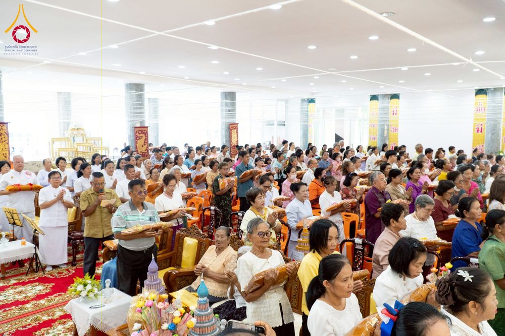 ภาพ No.251388:วันที่ 11 ตุลาคม พ.ศ. 2568 พิธีทอดกฐินสามัคคีทั่วไทย 30,000 วัด โดยคณะศิษยานุศิษย์ บูชาธรรม 81 ปี หลวงพ่อธัมมชโย ณ วัดท่ามะยม นครราชสีมา