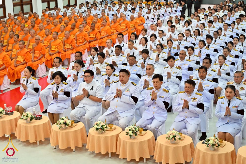 ภาพ No.262465:วันที่ 30 ตุลาคม พ.ศ. 2568 พสกนิกรอำเภอคลองหลวง จัดพิธีบำเพ็ญกุศลสัตตมวาร ถวายพระราชกุศลแด่สมเด็จพระพันปีหลวง ณ วัดพระธรรมกาย