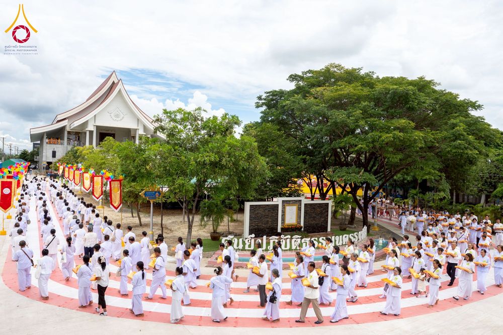 ภาพ No.252745:วันที่ 12 ตุลาคม พ.ศ. 2568 พิธีทอดกฐินครบรอบ 12 ปี เพื่อสร้างถนนธรรมวิถี ณ ศูนย์ปฏิบัติธรรมนครราชสีมา