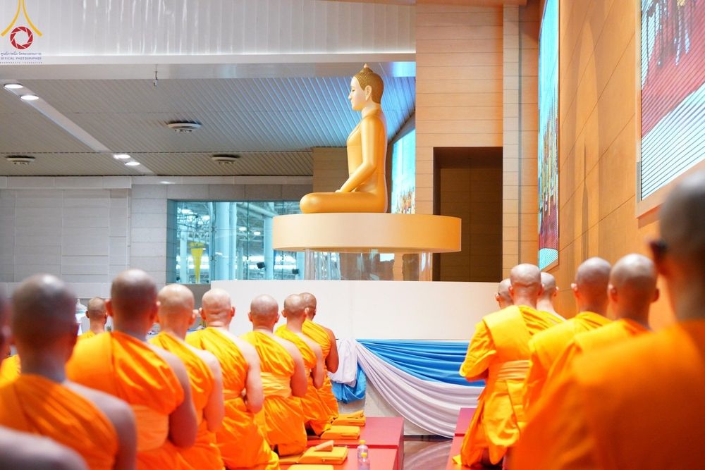 ภาพ No.177954:พิธีทอดผ้าป่าต้นสมบัติจักรพรรดิ ในวันอาทิตย์ที่ 1 ธันวาคม พ.ศ. 2567 ณ สภาธรรมกายสากล วัดพระธรรมกาย