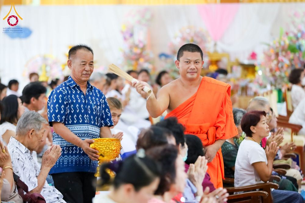 ภาพ No.173973:พิธีทอดกฐิน ณ วัดสุดสวาสดิ์ ต.บ้านคลอง อ.เมือง จ.พิษณุโลก ในโครงการกฐินสามัคคีทั่วไทย 30,000 วัด บูชาธรรม 80 ปี หลวงพ่อธัมมชโย โดยคณะศิษยานุศิษย์วัดพระธรรมกาย วันที่ 9 พฤศจิกายน พ.ศ. 2567