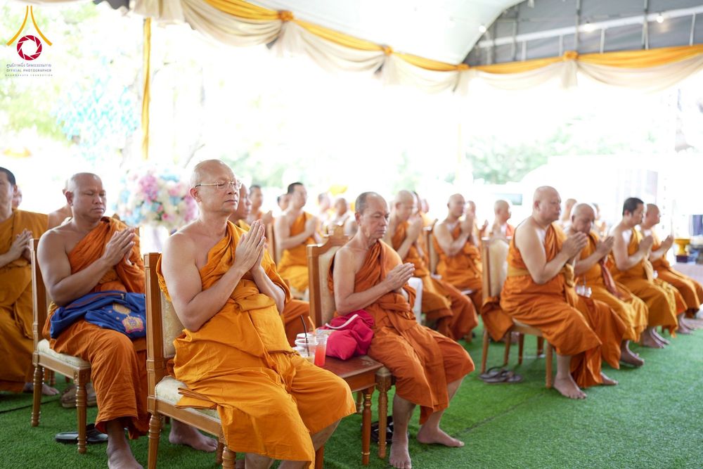 ภาพ No.274396:วันที่ 4 พฤศจิกายน พ.ศ. 2568 พิธีทอดกฐินสามัคคีทั่วไทย ณ วัดวังปลาสร้อย ต.ดอนคา อ.ท่าตะโก จ.นครสวรรค์ โดยคณะศิษยานุศิษย์ บูชาธรรม 81 ปี หลวงพ่อธัมมชโย