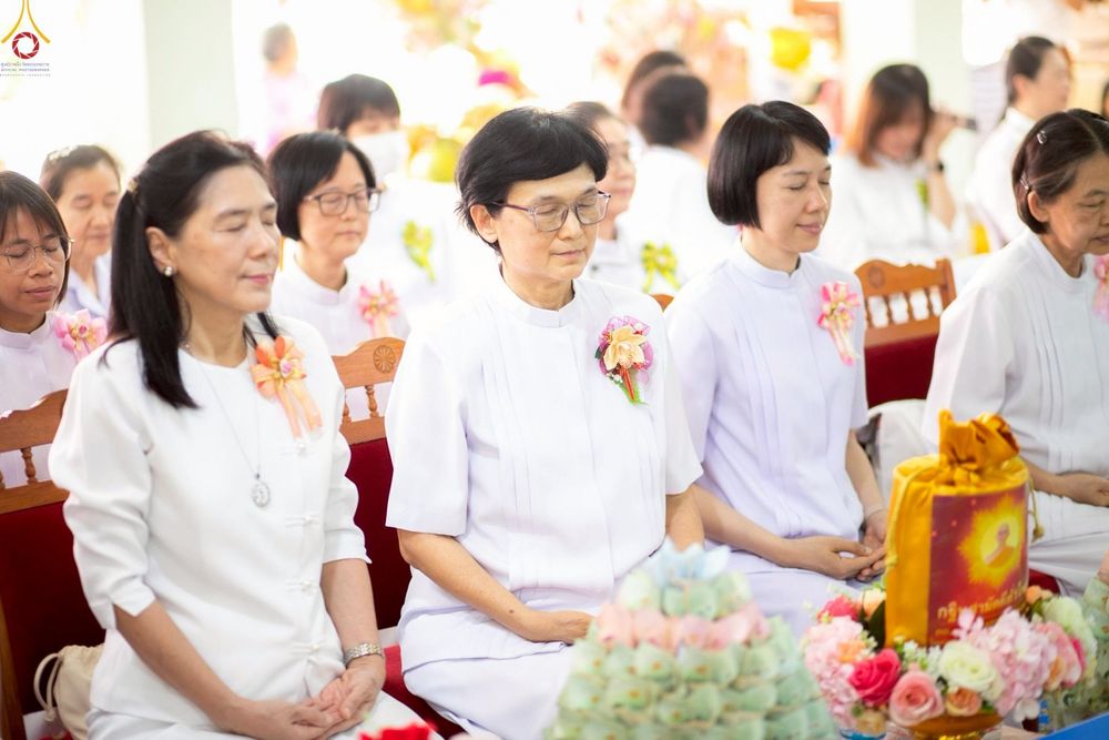 ภาพ No.259242:วันที่ 19 ตุลาคม พ.ศ. 2568 พิธีทอดกฐินสามัคคีทั่วไทย 30,000 วัด โดยคณะศิษยานุศิษย์ บูชาธรรม 81 ปี หลวงพ่อธัมมชโย ณ วัดบ้านพร้าวนอก ต.เชียงรากใหญ่ อ.สามโคก จ.ปทุมธานี