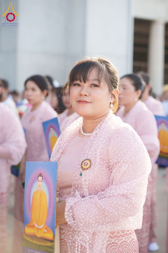 ภาพ No.178181:พิธีทอดผ้าป่าไทย-เมียนมา ครั้งที่ 7 วันอาทิตย์ที่ 1 ธันวาคม พ.ศ.2567 ณ สภาธรรมกายสากล  พระมหาธรรมกายเจดีย์ วัดพระธรรมกาย จ.ปทุมธานี