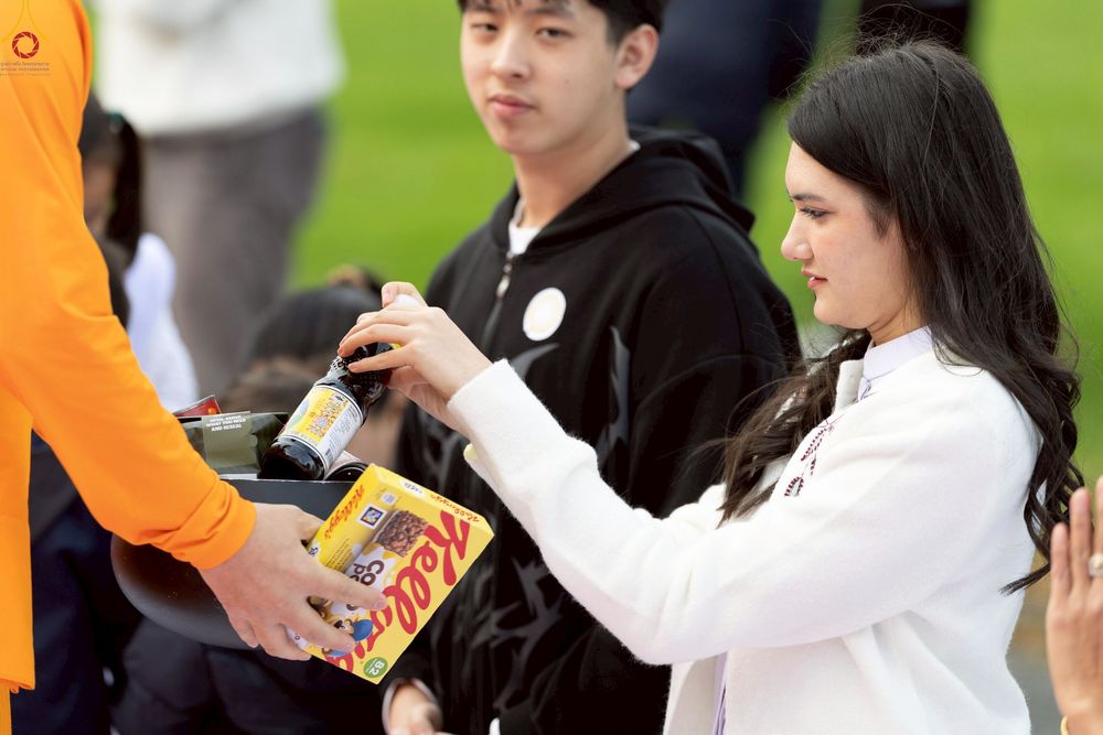 ภาพ No.270850:วันอาทิตย์ที่ 19 ตุลาคม พ.ศ. 2568 พิธีทอดกฐิน “หนึ่งไม่มีสอง” วัดพระธรรมกายนิวคาสเซิล เมืองนิวคาสเซิล ประเทศอังกฤษ 