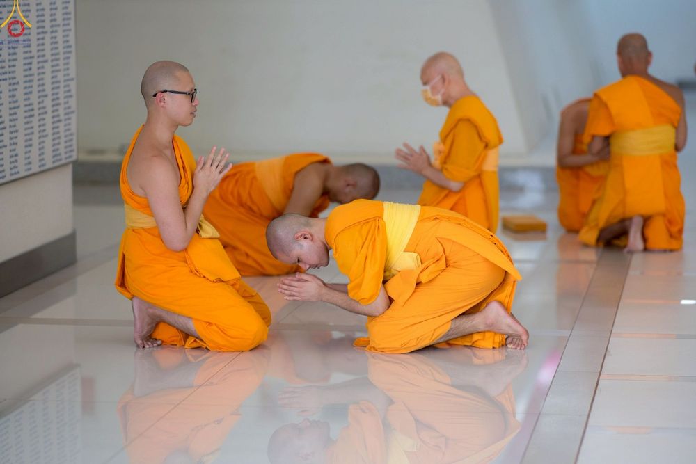 ภาพ No.250621:วันอังคารที่ 7 ตุลาคม พ.ศ. 2568 พิธีมหาปวารณาออกพรรษา ณ โบสถ์พระไตรปิฎก วัดพระธรรมกาย