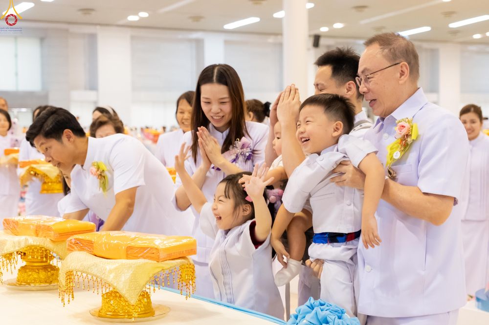 ภาพ No.318627:วันอาทิตย์ต้นเดือนที่ 5 เมษายน พ.ศ.2569 พิธีทอดผ้าป่าสมทบมหาสังฆทาน 40,000 กว่าวัดทั่วประเทศ ณ สภาธรรมกายสากล วัดพระธรรมกาย