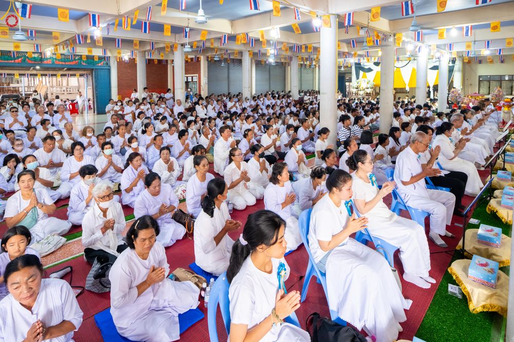 ภาพ No.301224:วันที่ 22 มกราคม พ.ศ. 2569 พิธีทอดผ้าป่าทำนุบำรุงศาสนสถาน ณ วัดใหม่พิบูลย์ผล อ.สองพี่น้อง จ.สุพรรณบุรี ในโครงการธรรมยาตรา กตัญญูบูชา มหาปูชนียาจารย์ พระมงคลเทพมุนี(สด จนฺทสโร) พระผู้ปราบมาร อนุสรณ์สถาน 7 แห่ง ปีที่ 14