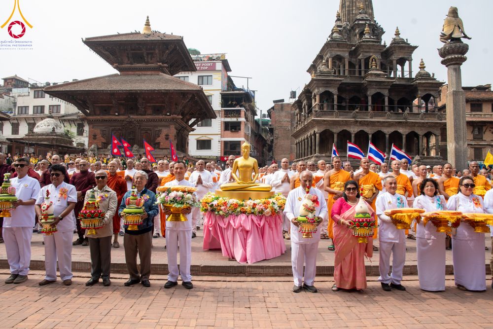 ภาพ No.313532:วันพฤหัสบดีที่ 12 มีนาคม พ.ศ. 2569 ขบวนแห่นาคธรรมทายาทในโครงการบรรพชาสามเณร 500 รูป  จาก นาคบาฮาล (Nagbahal) สู่จัตุรัสปาทัน (Patan Durbar Square) ประเทศเนปาล