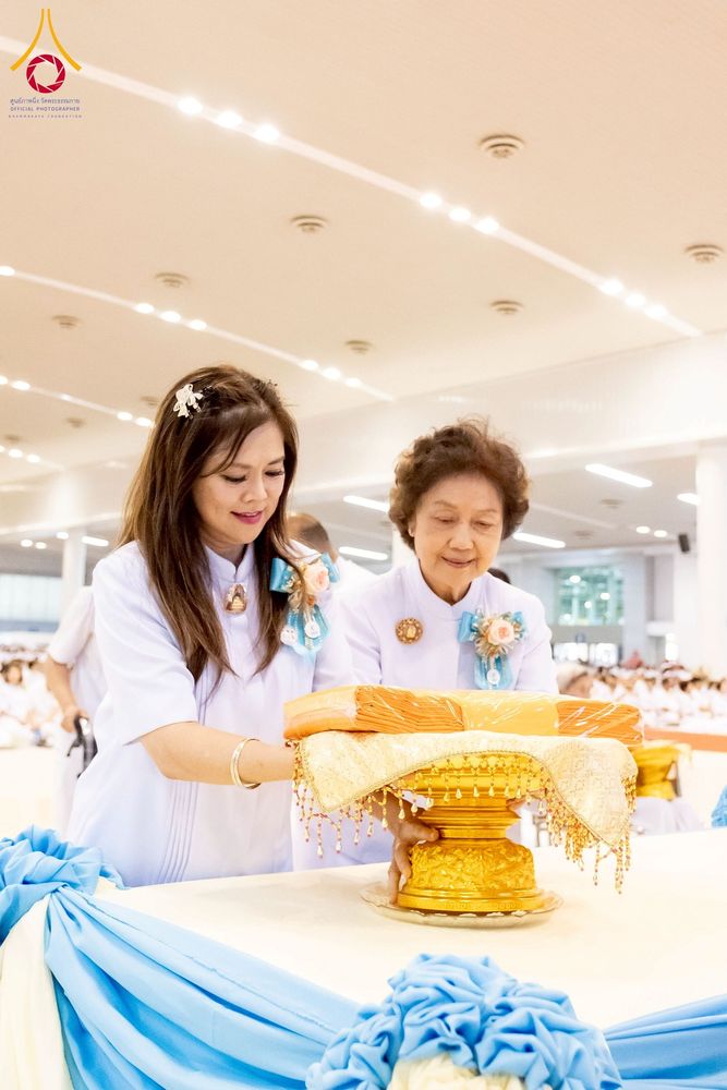 ภาพ No.264623:วันอาทิตย์ที่ 2 พฤศจิกายน พ.ศ. 2568 พิธีทอดกฐินสามัคคี ณ สภาธรรมกายสากล วัดพระธรรมกาย