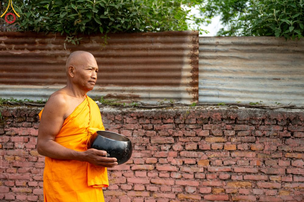 ภาพ No.317227:วันอังคารที่ 31 มีนาคม พ.ศ.2569 จาริกบิณฑบาตแห่งศรัทธา จากวัดอเชศวรสู่สี่แยกปาตันและวัดศรี ประเทศเนปาล