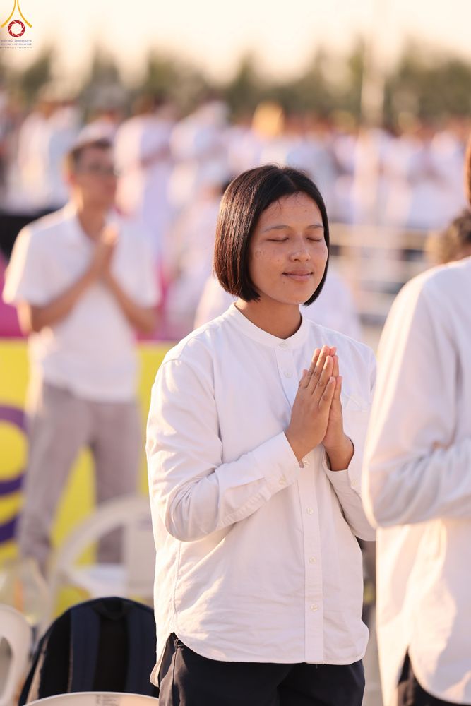 ภาพ No.301959:วันที่ 23 มกราคม พ.ศ. 2569 พิธีจุดประทีปธรรมถวายเป็นพุทธบูชา และบูชาธรรมมหาปูชนียาจารย์  ณ อนุสรณ์สถานลำดับที่ 5 สถานที่เผยแผ่วิชชาธรรมกายครั้งแรก อนุสรณ์สถานบางปลา วัดบางปลา อำเภอบางเลน จังหวัดนครปฐม ในโครงการธรรมยาตรา กตัญญูบูชา มหาปูชนียาจารย์ พระมงคล