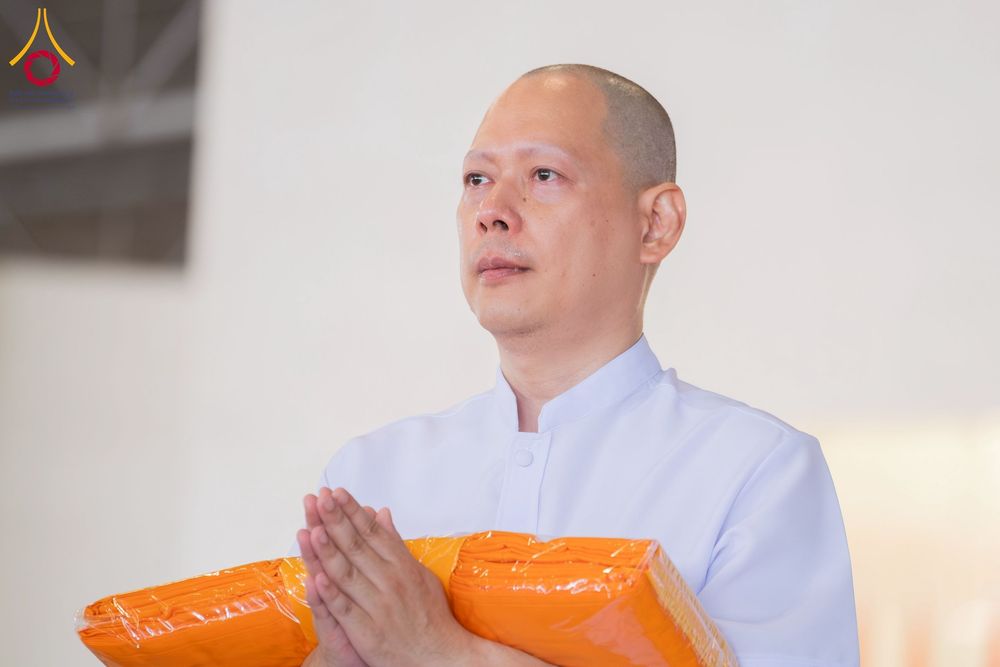 ภาพ No.277426:วันเสาร์ที่ 6 ธันวาคม พ.ศ. 2568 พิธีบรรพชาอุปสมบทและพิธีถวายบาตร โครงการอุปสมบทบูชาธรรมมหาปูชนียาจารย์ ประจำปี พ.ศ.2568 โครงการบวชพระนานาชาติ AEC และ WAB รุ่น CEO (นักบริหาร) รุ่นที่ 5 ณ โบสถ์พระไตรปิฏก วัดพระธรรมกาย