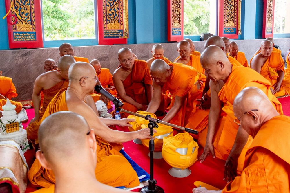 ภาพ No.276398:วันศุกร์ที่ 5 ธันวาคม 2568 (วันพ่อแห่งชาติ) พิธีบรรพชาอุปสมบทหมู่ธรรมทายาท จำนวน 14 รูป โครงการบรรพชาอุปสมบทหมู่ รุ่นบูชาธรรมมหาปูชนียาจารย์ ประจำปี 2568  ณ ศูนย์อบรมเยาวชนบางปะหัน จังหวัดพระนครศรีอยุธยา