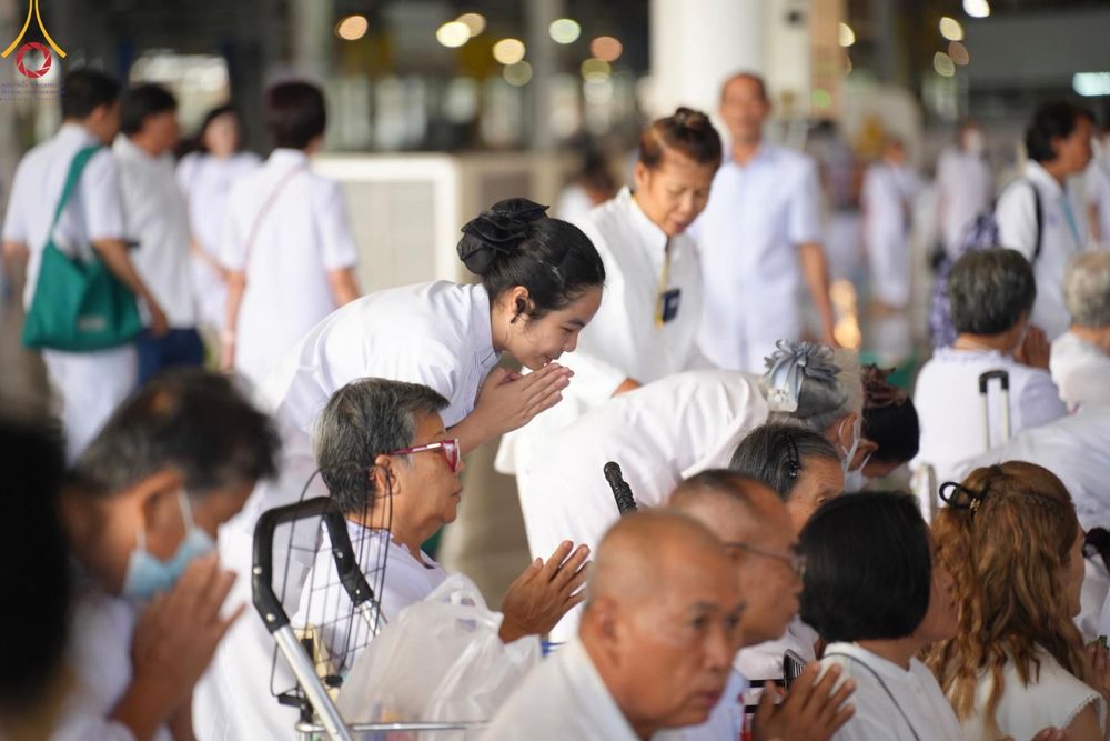 ภาพ No.134605:V.35 เพื่อบุญต้นเดือน การรับบุญของเจ้าหน้าที่หน่วยงานต่างๆ เพื่องานบุญวันอาทิตย์ต้นเดือน ณ วัดพระธรรมกาย วันที่ 7 เมษายน พ.ศ. 2567